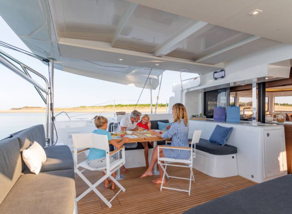 Lagoon 46 Flybridge Overseas