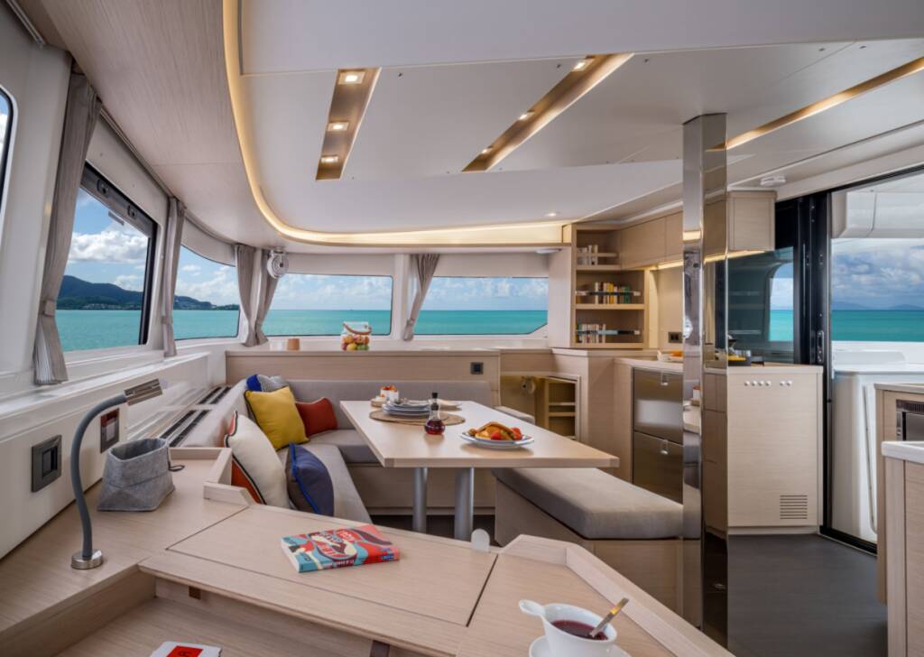 Lagoon 46 Flybridge Overseas