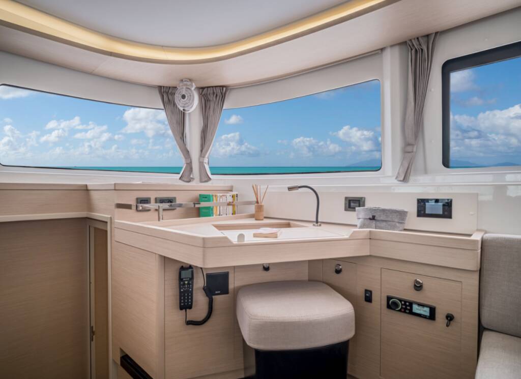 Lagoon 46 Flybridge Seven Seas