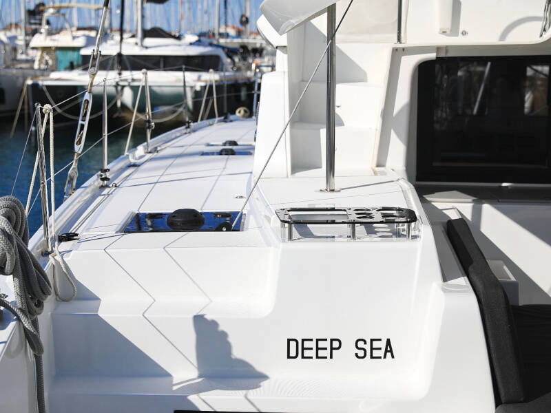 Lagoon 46 DEEPSEA