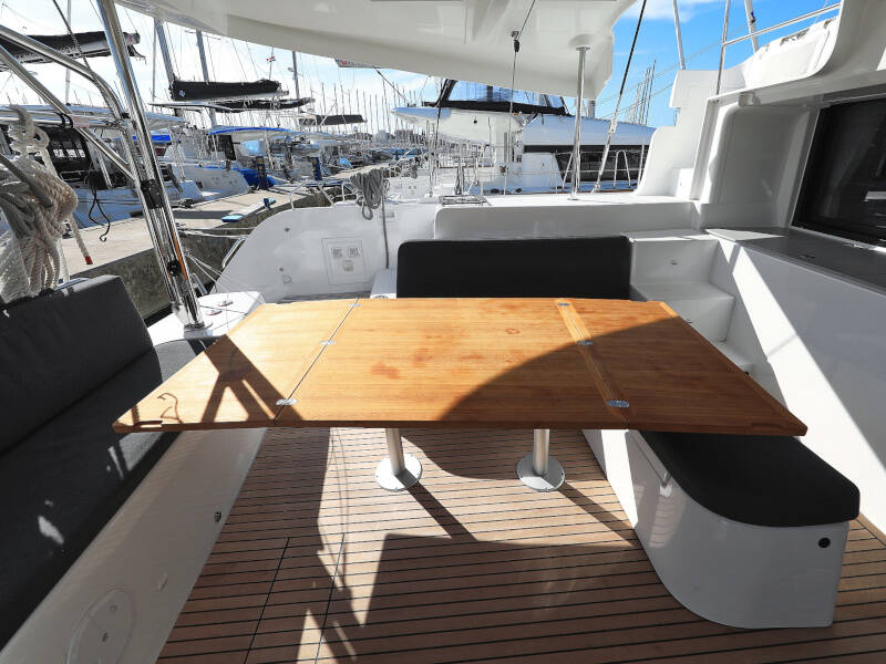 Lagoon 46 DEEPSEA