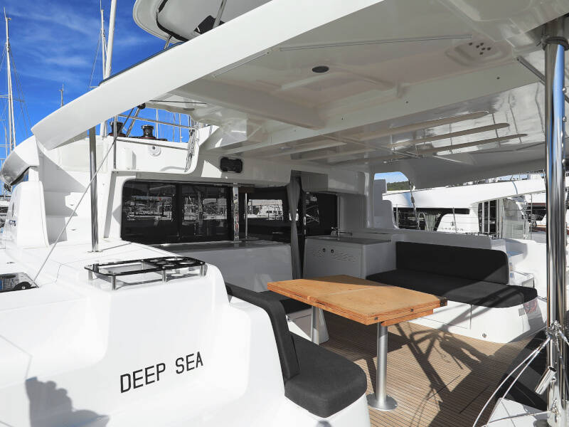 Lagoon 46 DEEPSEA