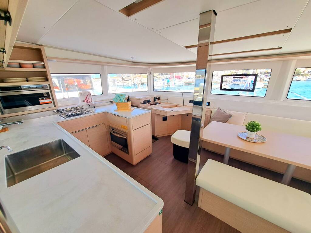 Lagoon 46 Silver Elli