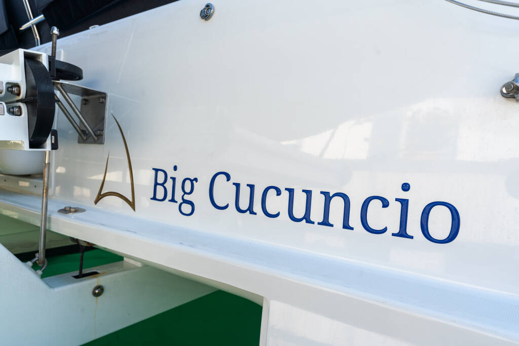 Lagoon 46 Big Cucuncio - Premium Crewed line