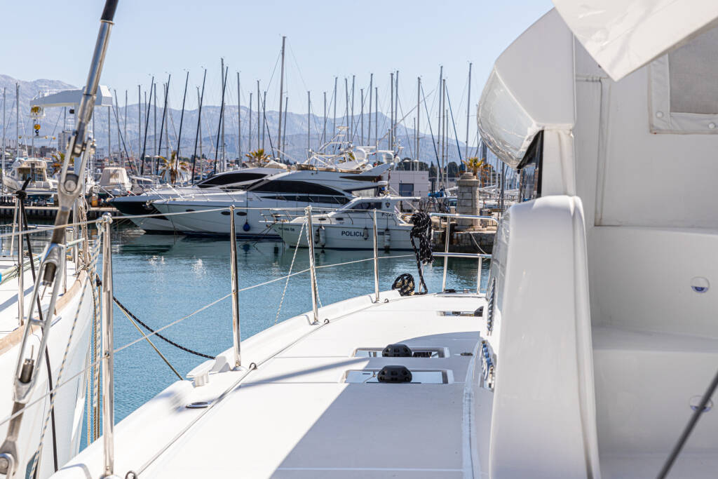 Lagoon 46 VELVET BREEZE