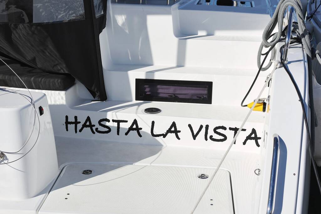 Lagoon 46_ HASTA LA VISTA