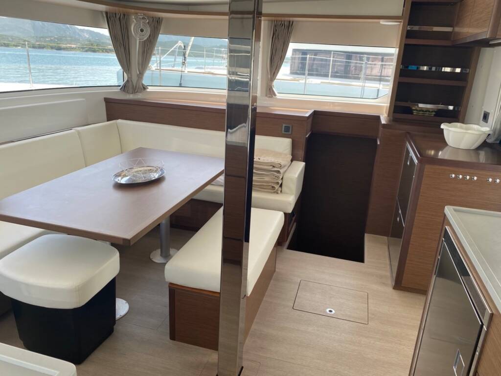 Lagoon 46 Blue Alma