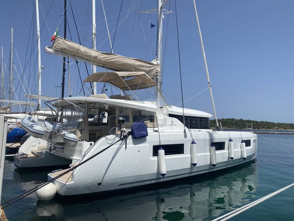 Lagoon 46 Blue Alma