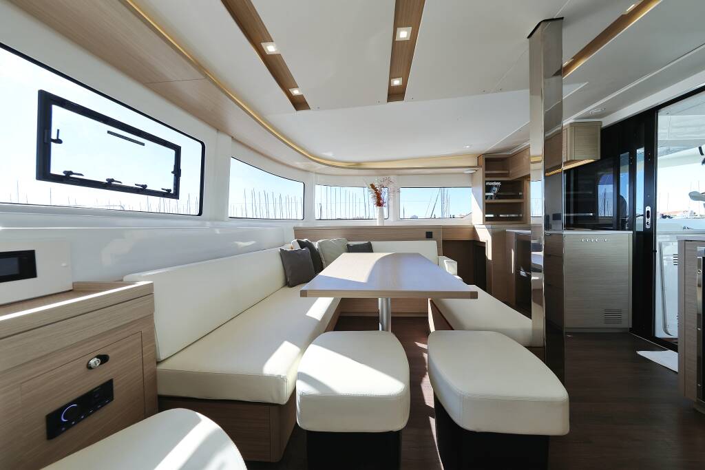 Lagoon 46 MAGIC DREAM