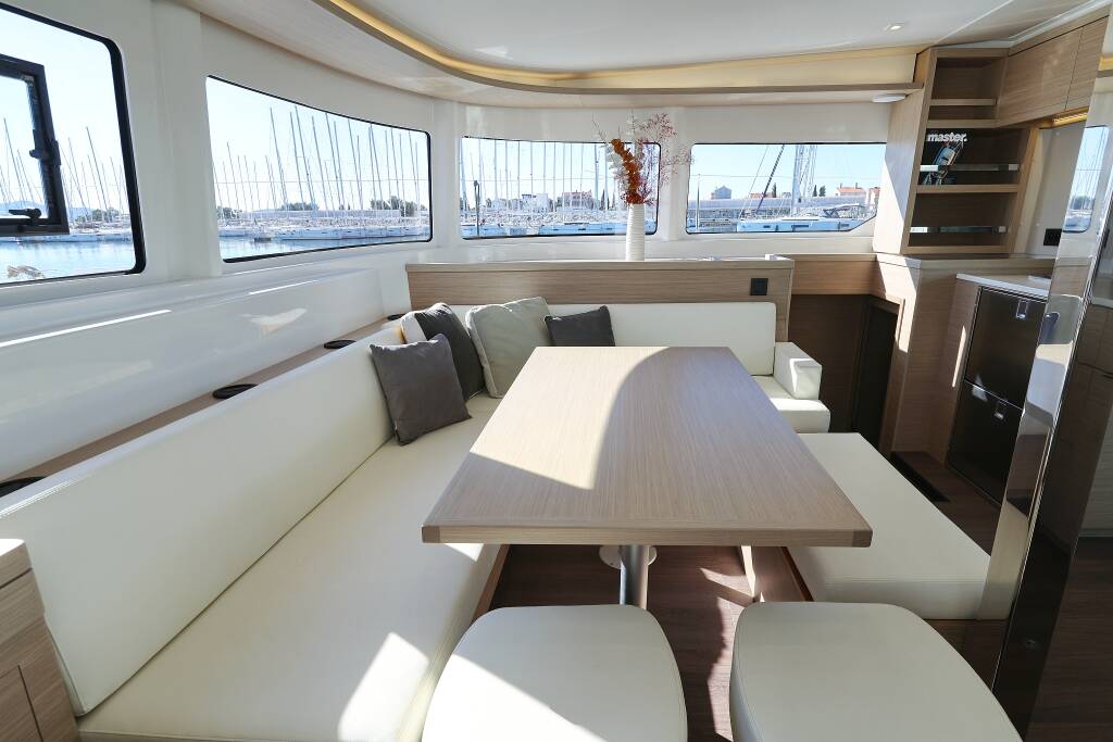 Lagoon 46 MAGIC DREAM