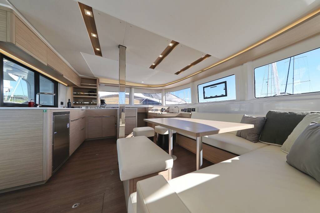Lagoon 46 MAGIC DREAM