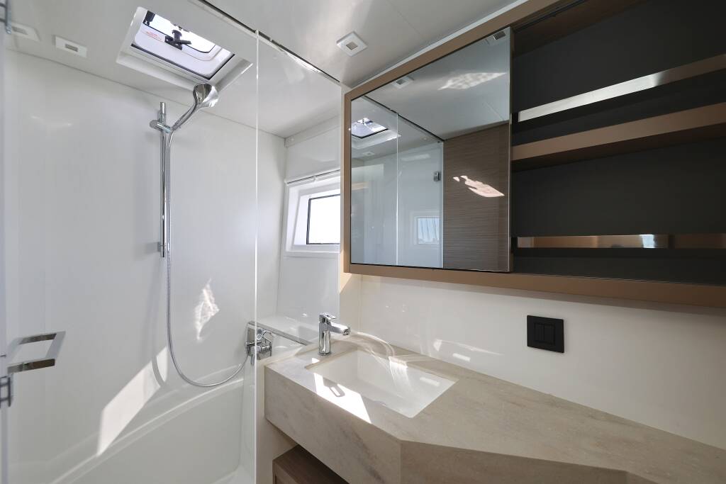 Lagoon 46 MAGIC DREAM