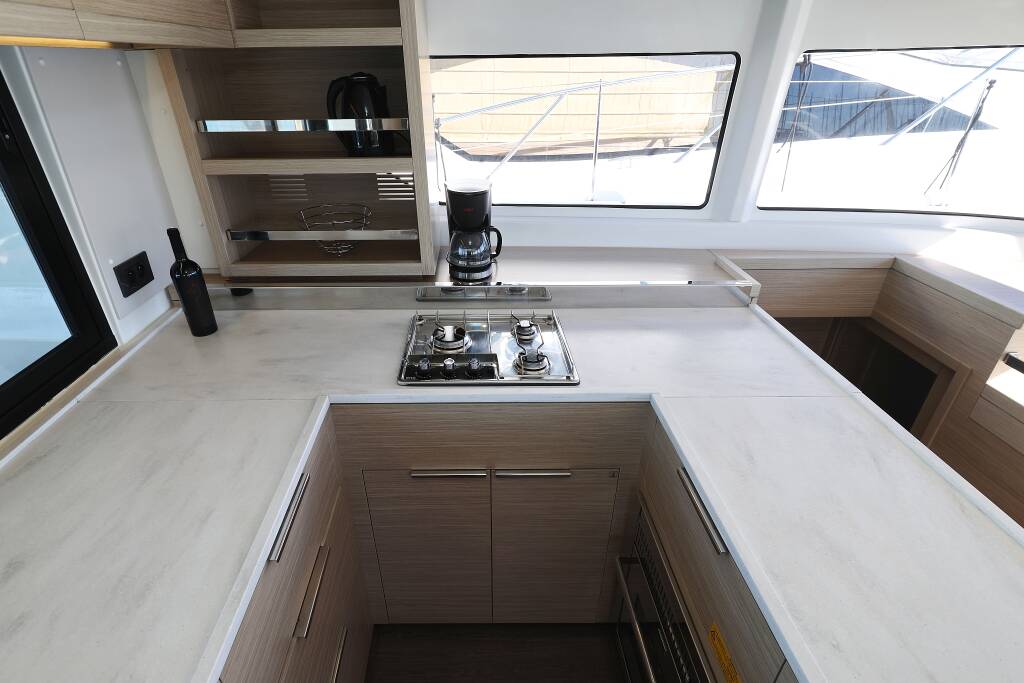 Lagoon 46 MAGIC DREAM