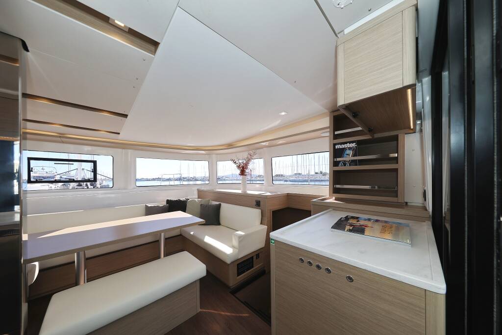 Lagoon 46 MAGIC DREAM