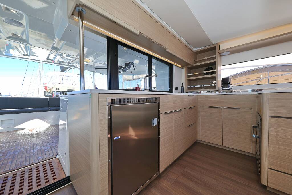 Lagoon 46 MAGIC DREAM