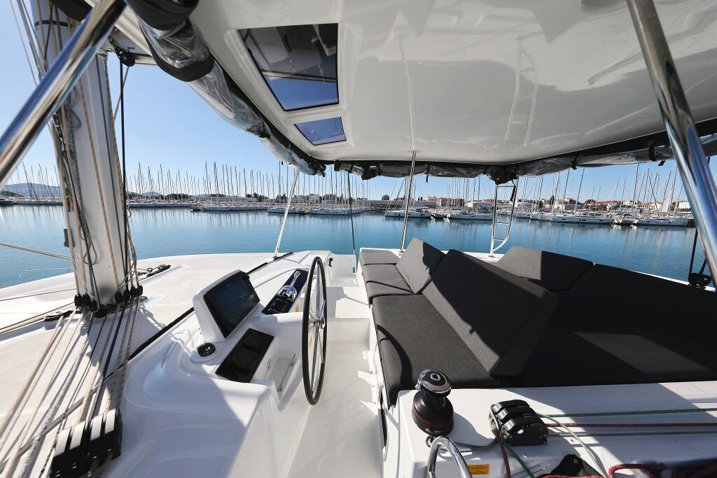 Lagoon 46 MAGIC DREAM