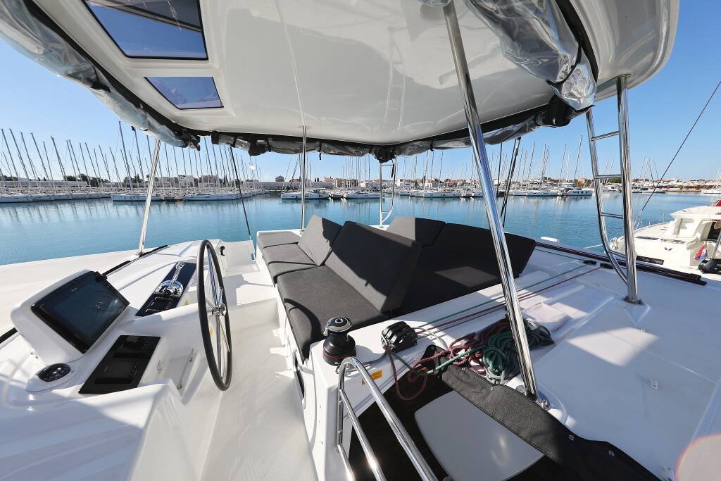 Lagoon 46 MAGIC DREAM