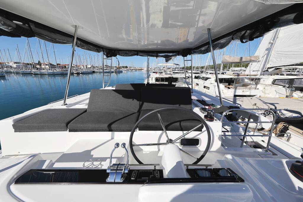 Lagoon 46 MAGIC DREAM
