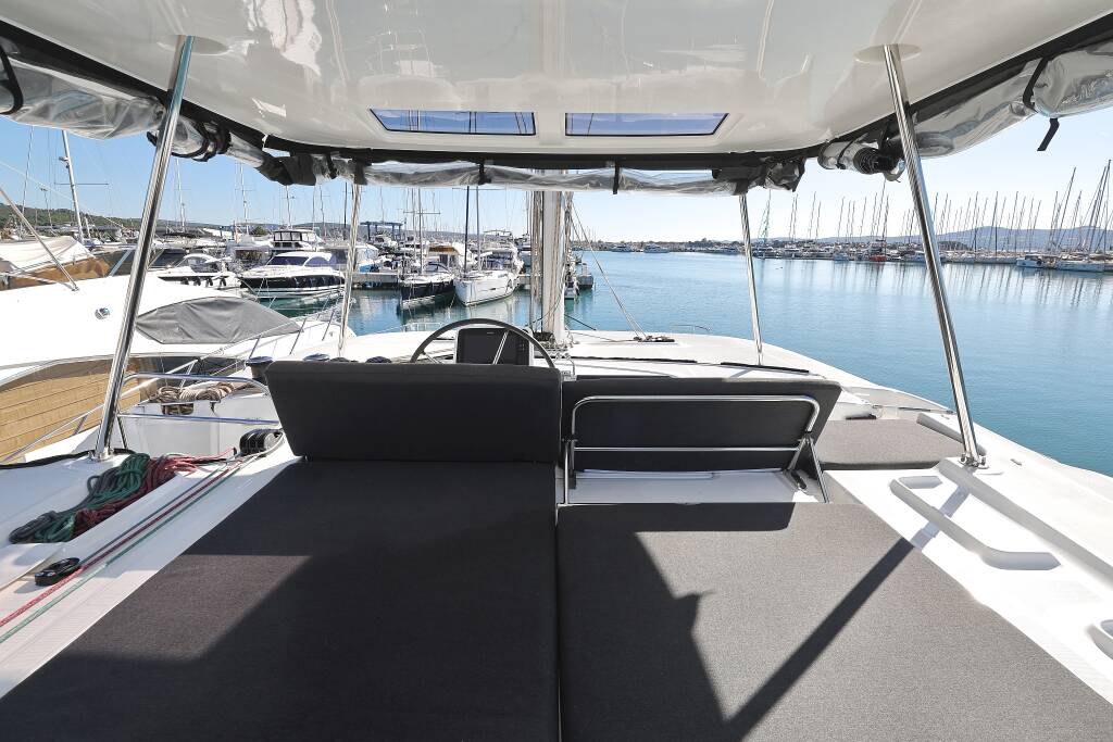 Lagoon 46 MAGIC DREAM