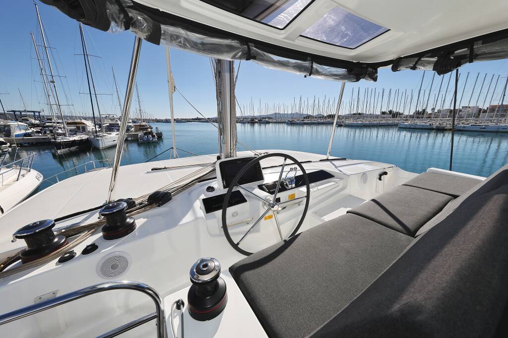 Lagoon 46 MAGIC DREAM