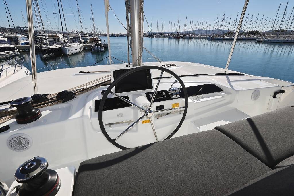 Lagoon 46 MAGIC DREAM
