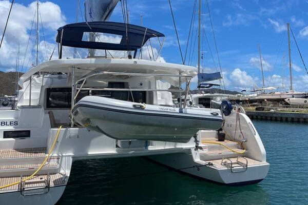 Lagoon 46 • Pebbles