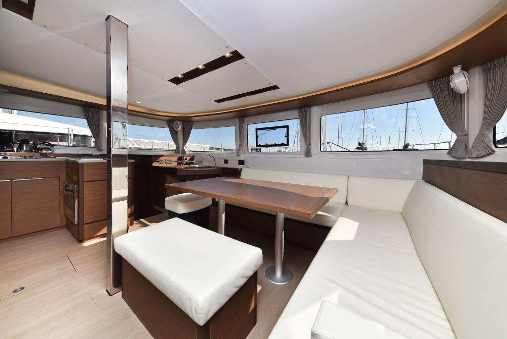 Lagoon 46 MAJESTIC