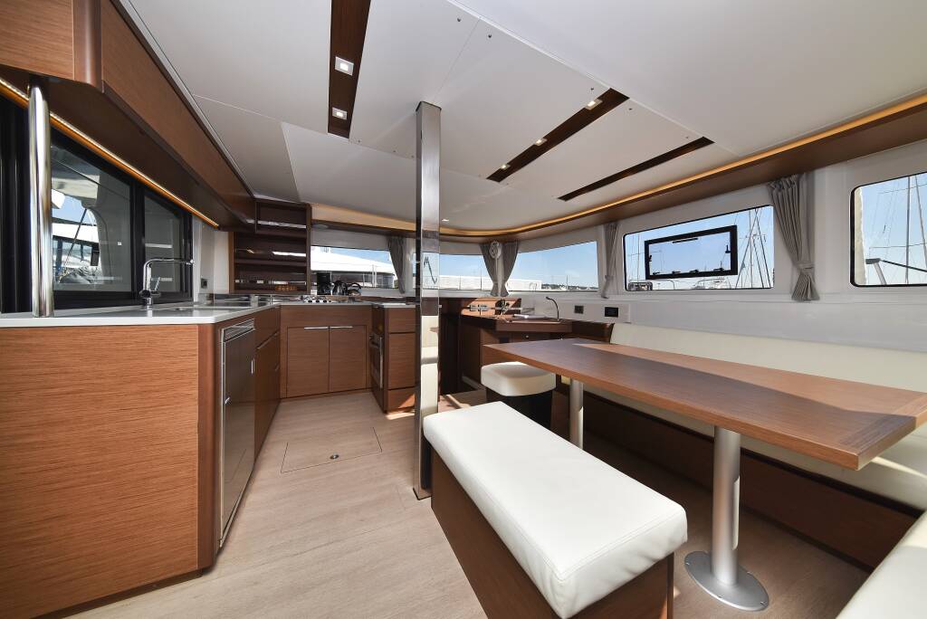Lagoon 46 MAJESTIC