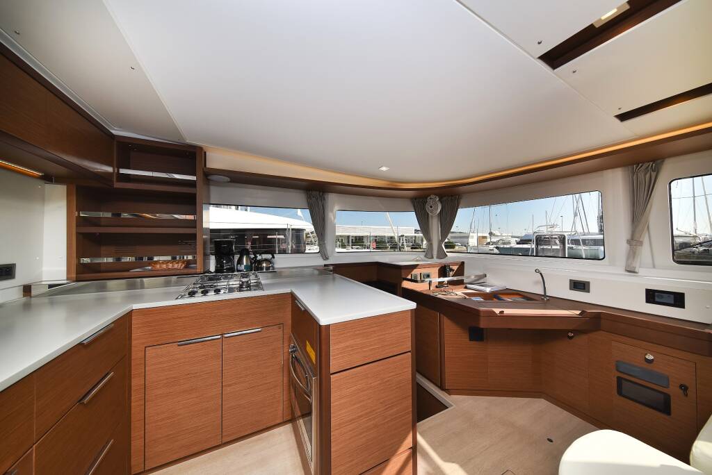 Lagoon 46 MAJESTIC