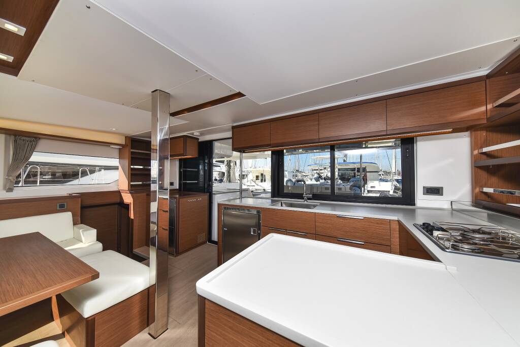 Lagoon 46 MAJESTIC