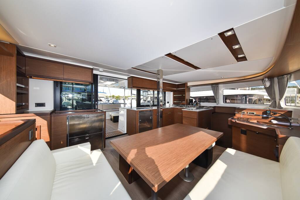 Lagoon 46 MAJESTIC