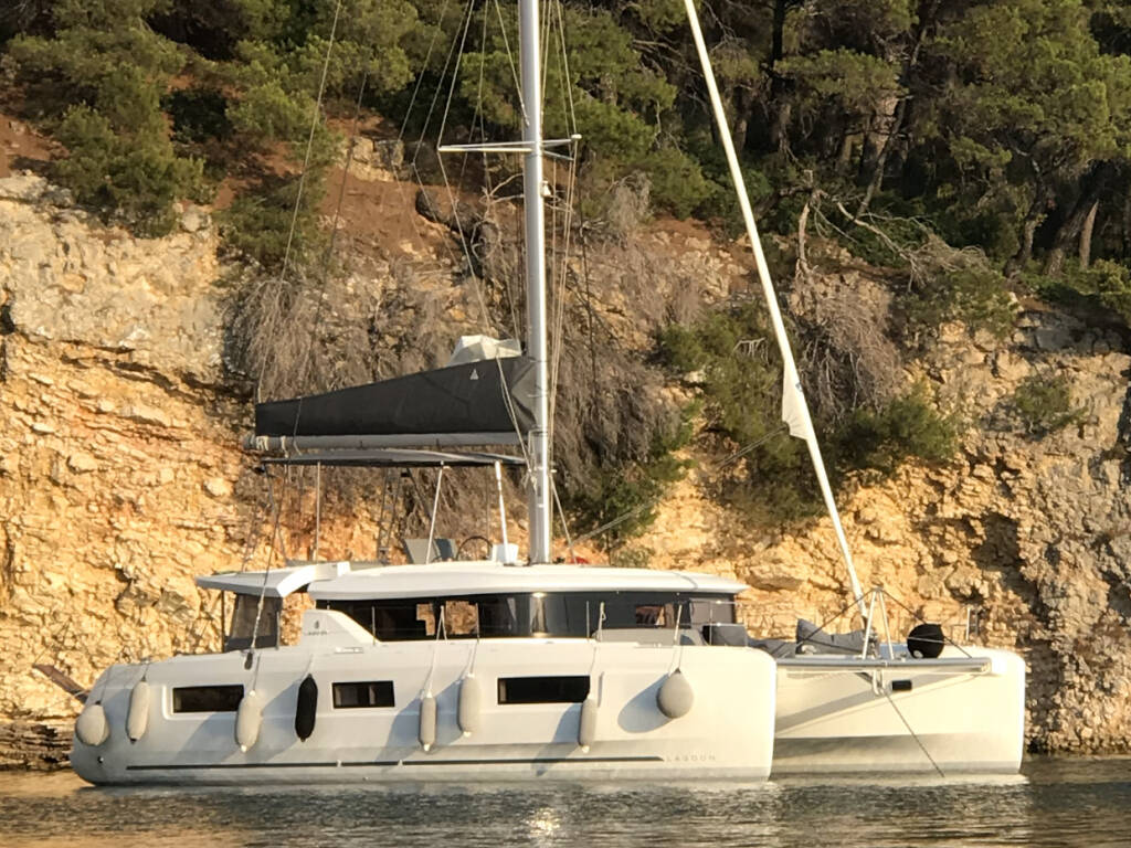 Lagoon 46 • Grand Blue