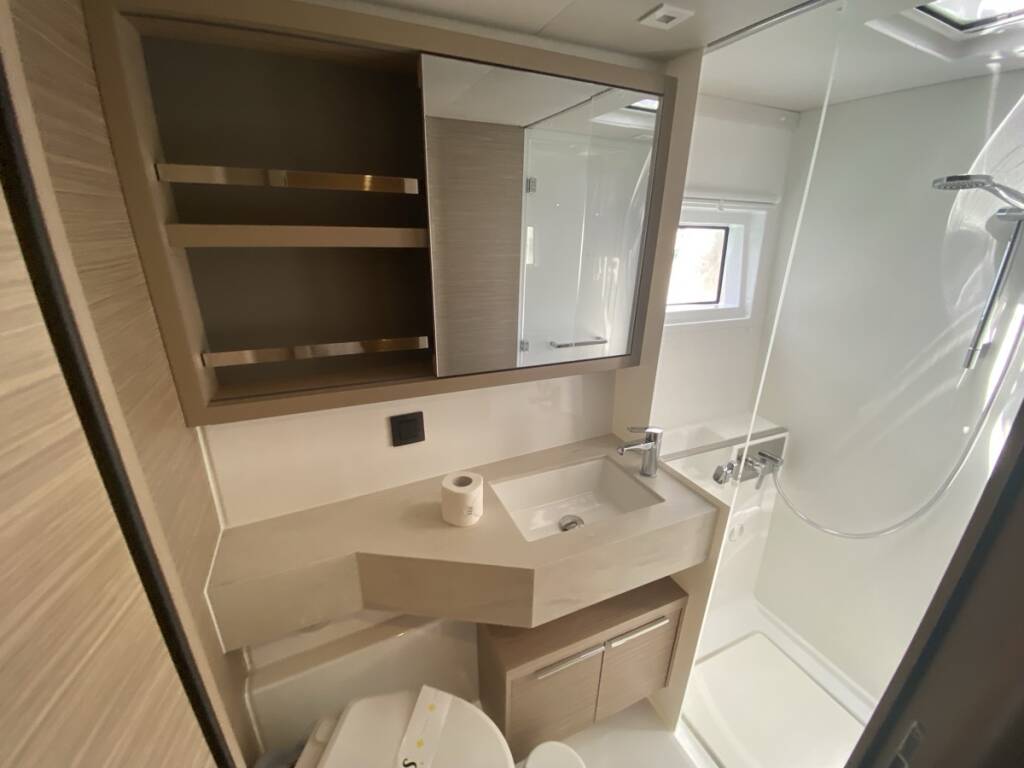 Lagoon 46 Sestante