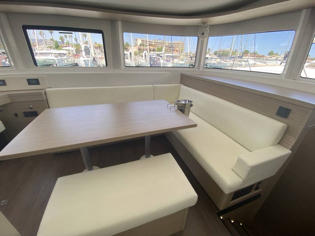 Lagoon 46 Sestante