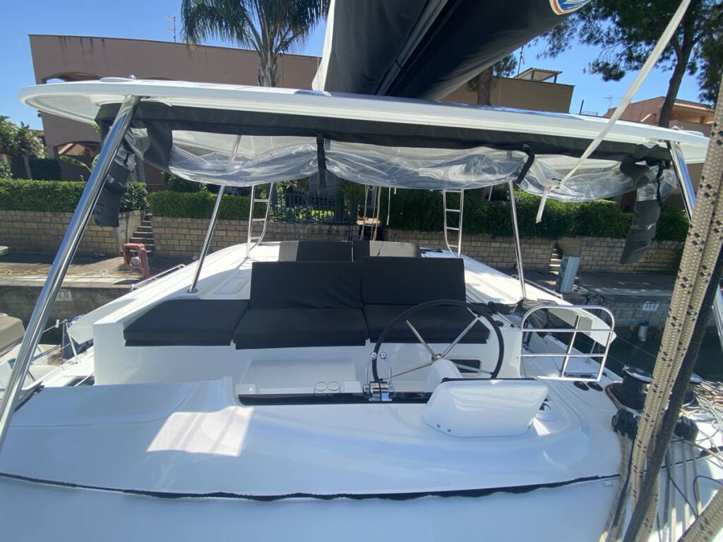 Lagoon 46 Sestante
