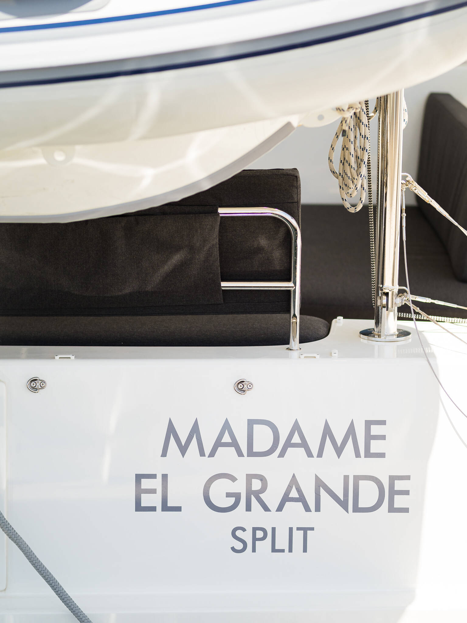 Lagoon 46 MADAME EL GRANDE (WITH AC & GENERATOR) 