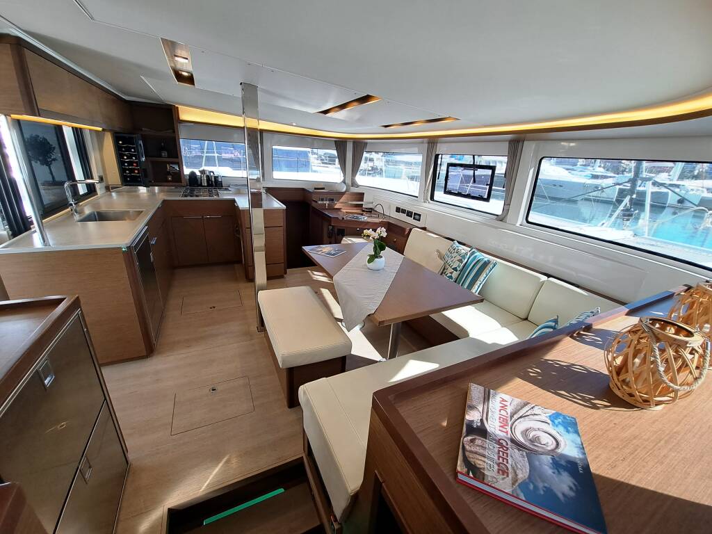 Lagoon 46 OMNIA 