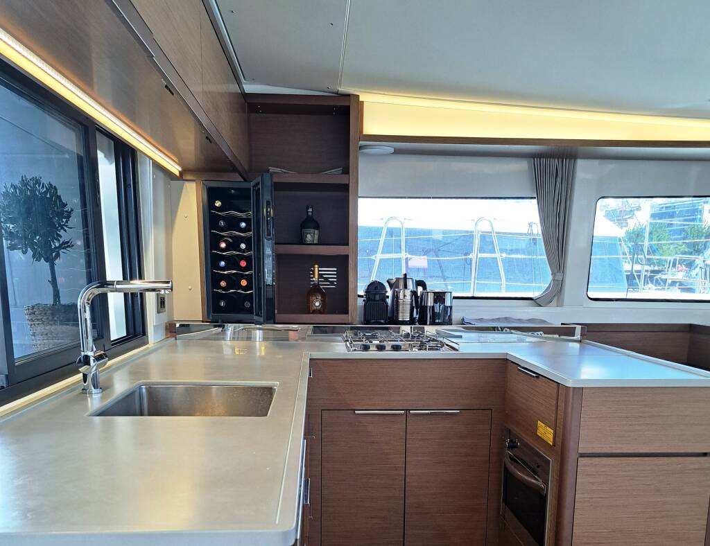 Lagoon 46 OMNIA 