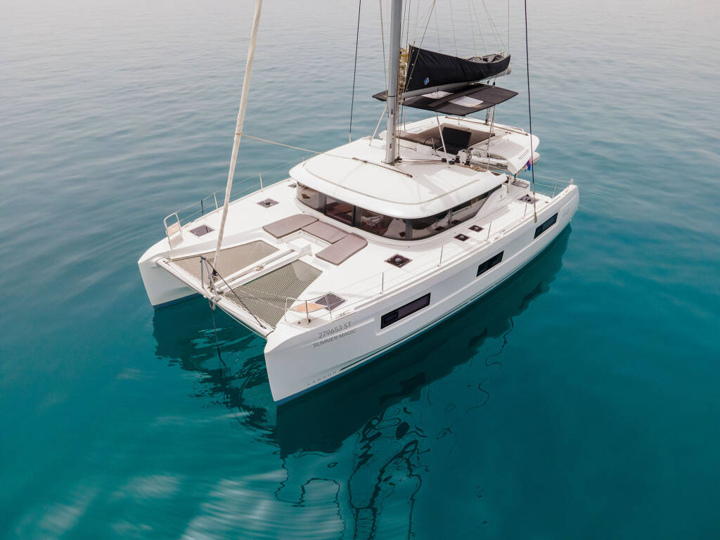 Lagoon 46 SUMMER MAGIC