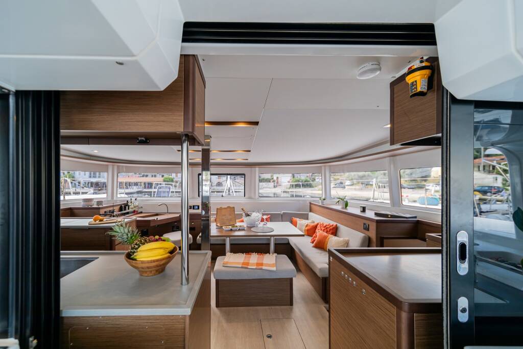 Lagoon 46  LINO