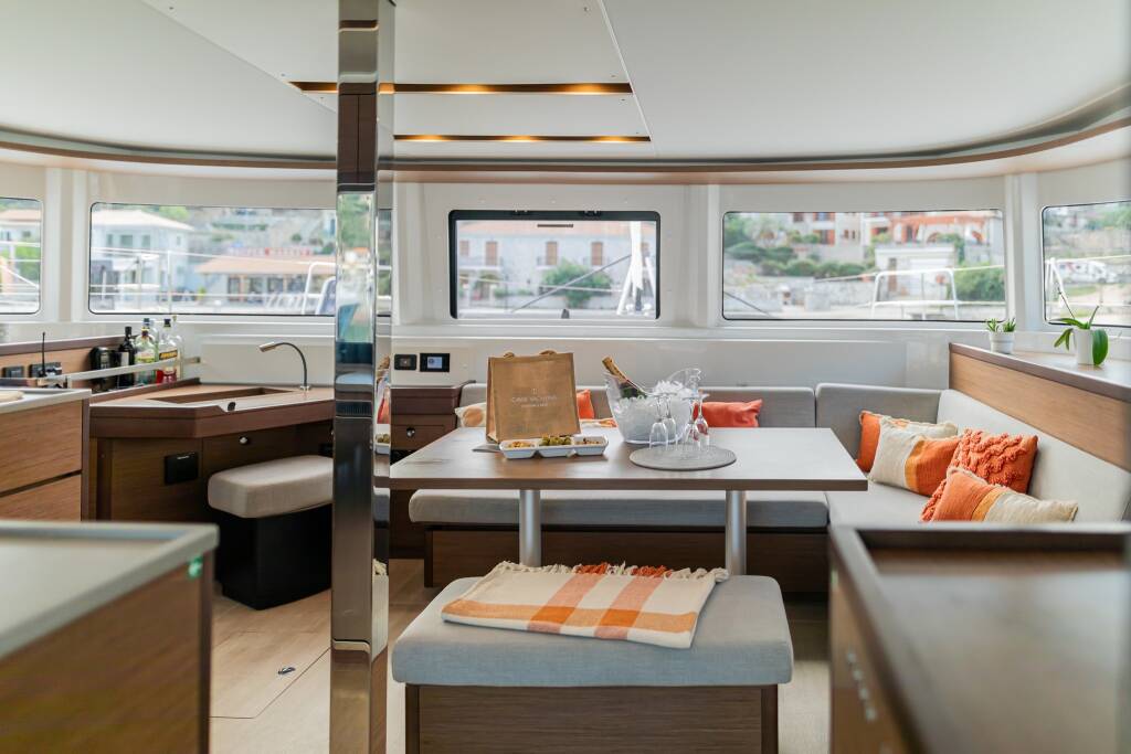 Lagoon 46  LINO