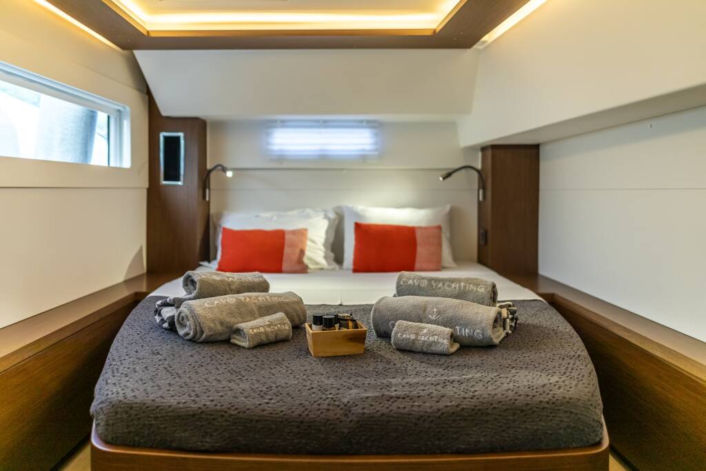 Lagoon 46  LINO