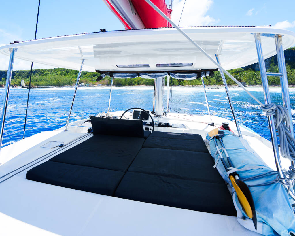 Lagoon 46 Poe Rava