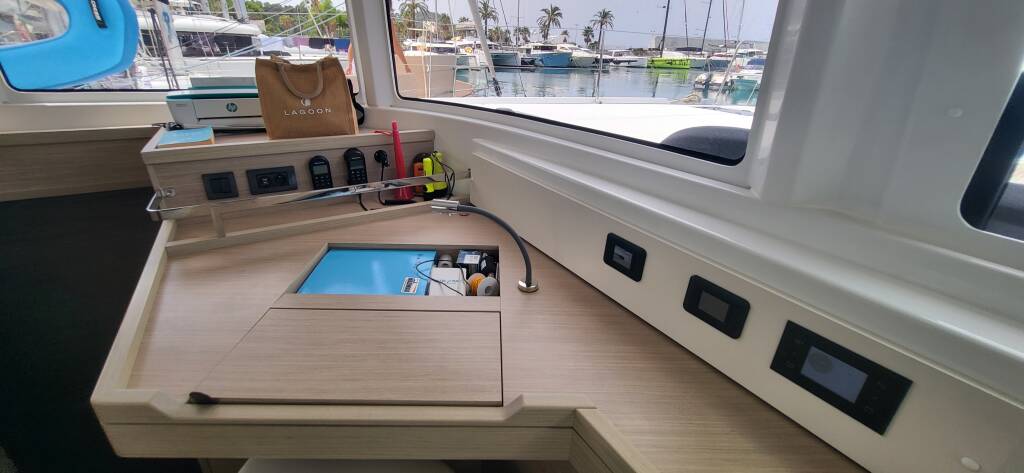 Lagoon 46 Blue Moon