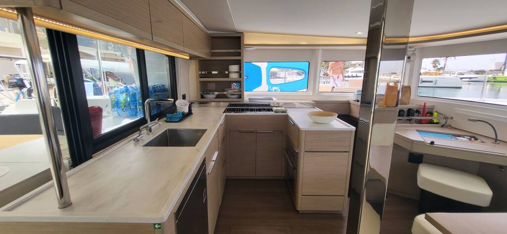 Lagoon 46 Blue Moon