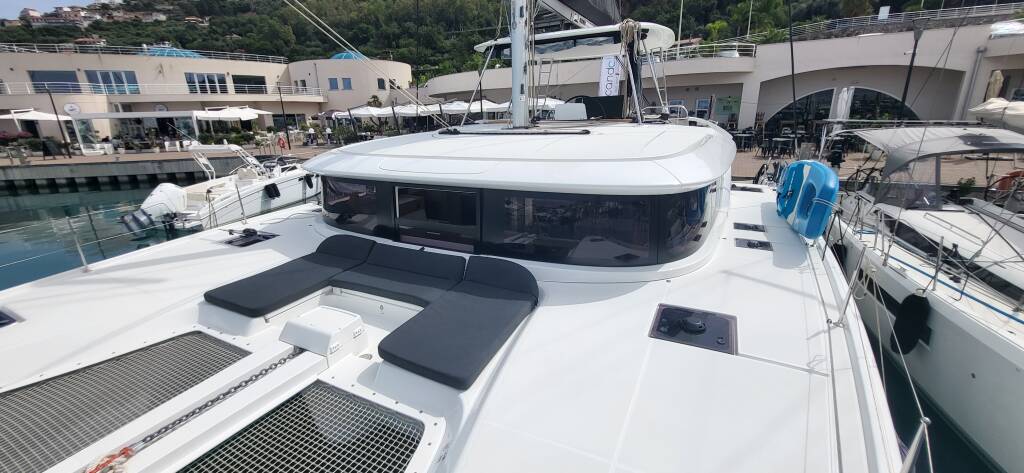Lagoon 46 Blue Moon