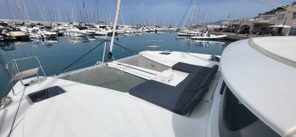 Lagoon 46 Blue Moon