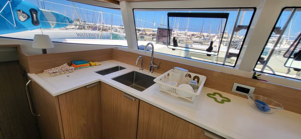 Lagoon 46 Blue Moon