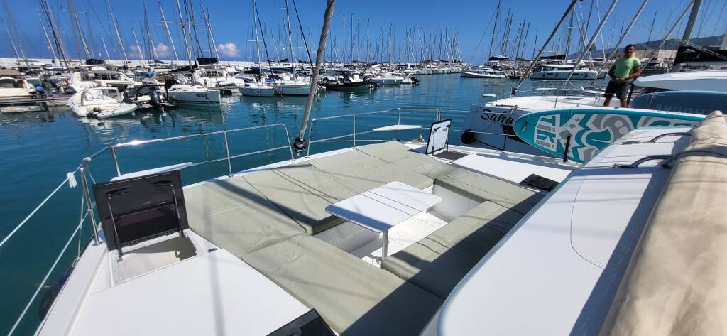 Lagoon 46 Blue Moon
