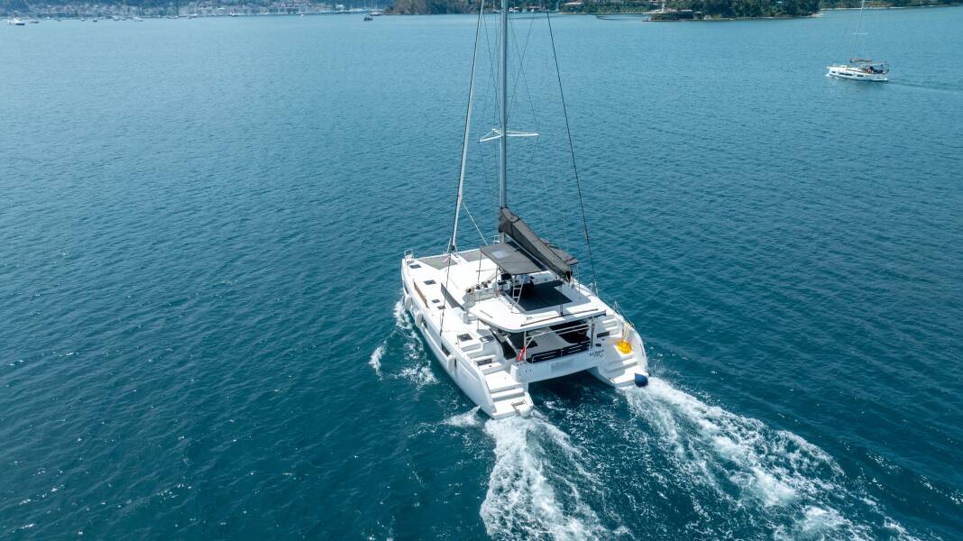 Lagoon 46 Blue Dream 48